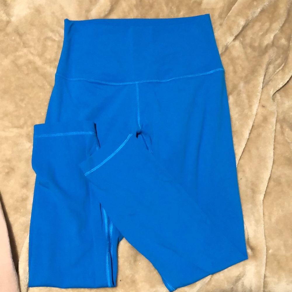 Lululemon 23” Align crop in Poolside